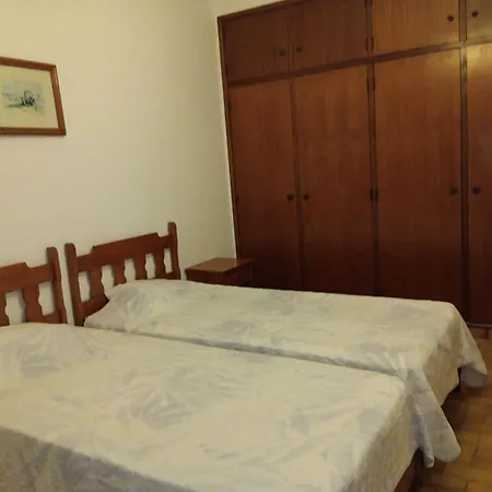 T1 Rocha Apartment *
